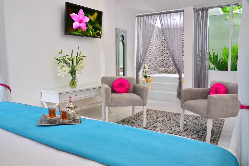 Unic Design Hotel & Restaurant- 5Th Avenue (Adults Only) Playa del Carmen Ngoại thất bức ảnh